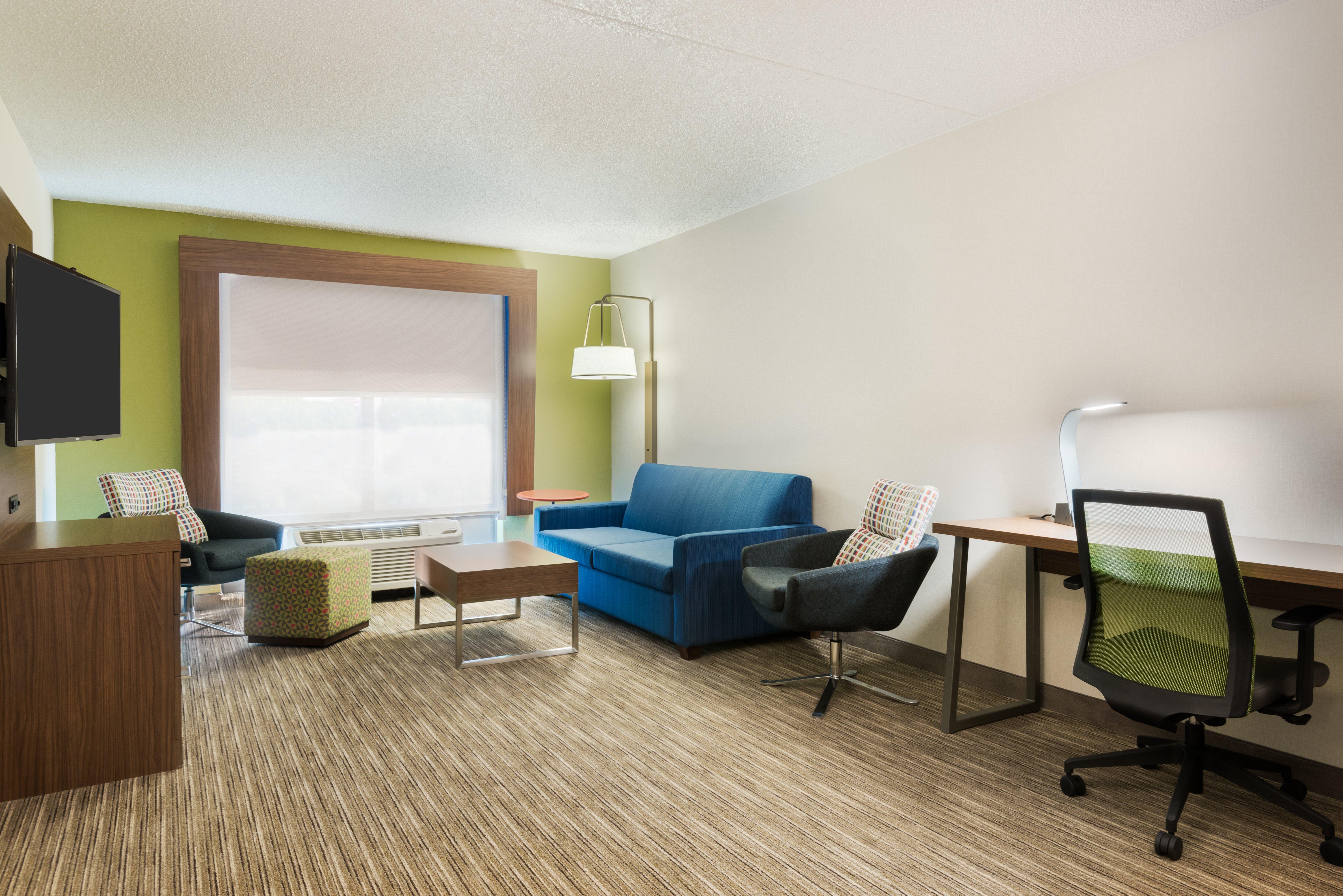 Holiday Inn Express Hotel & Suites Bentonville By Ihg Exterior photo