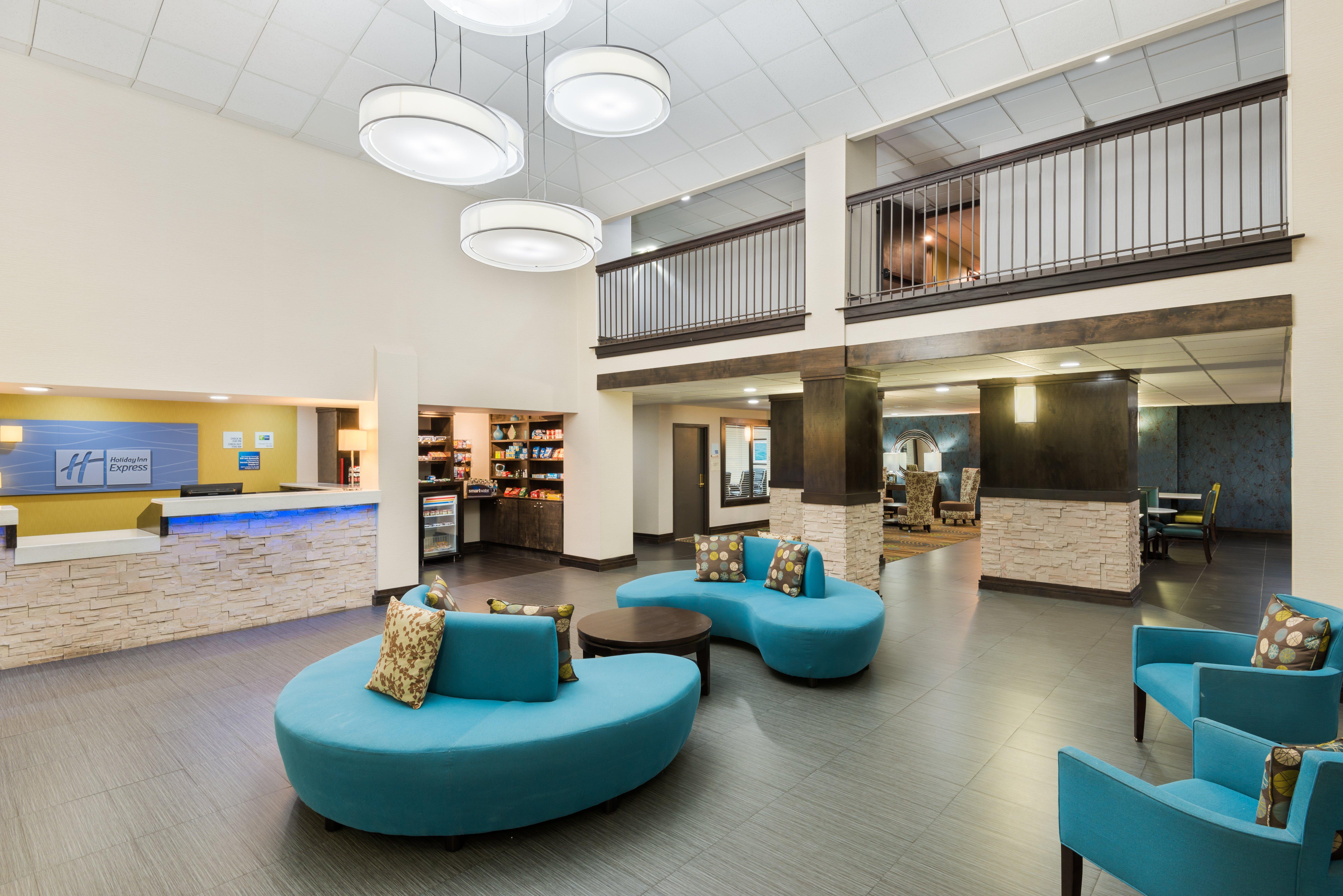 Holiday Inn Express Hotel & Suites Bentonville By Ihg Exterior photo